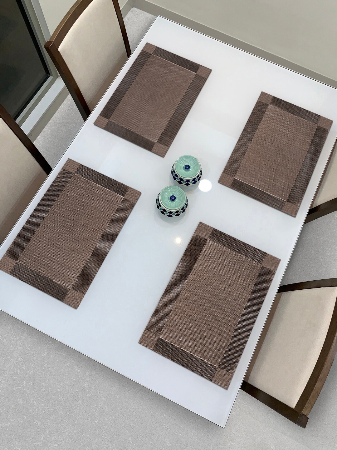

HOKIPO Set Of 4 Brown Washable Table Placemats