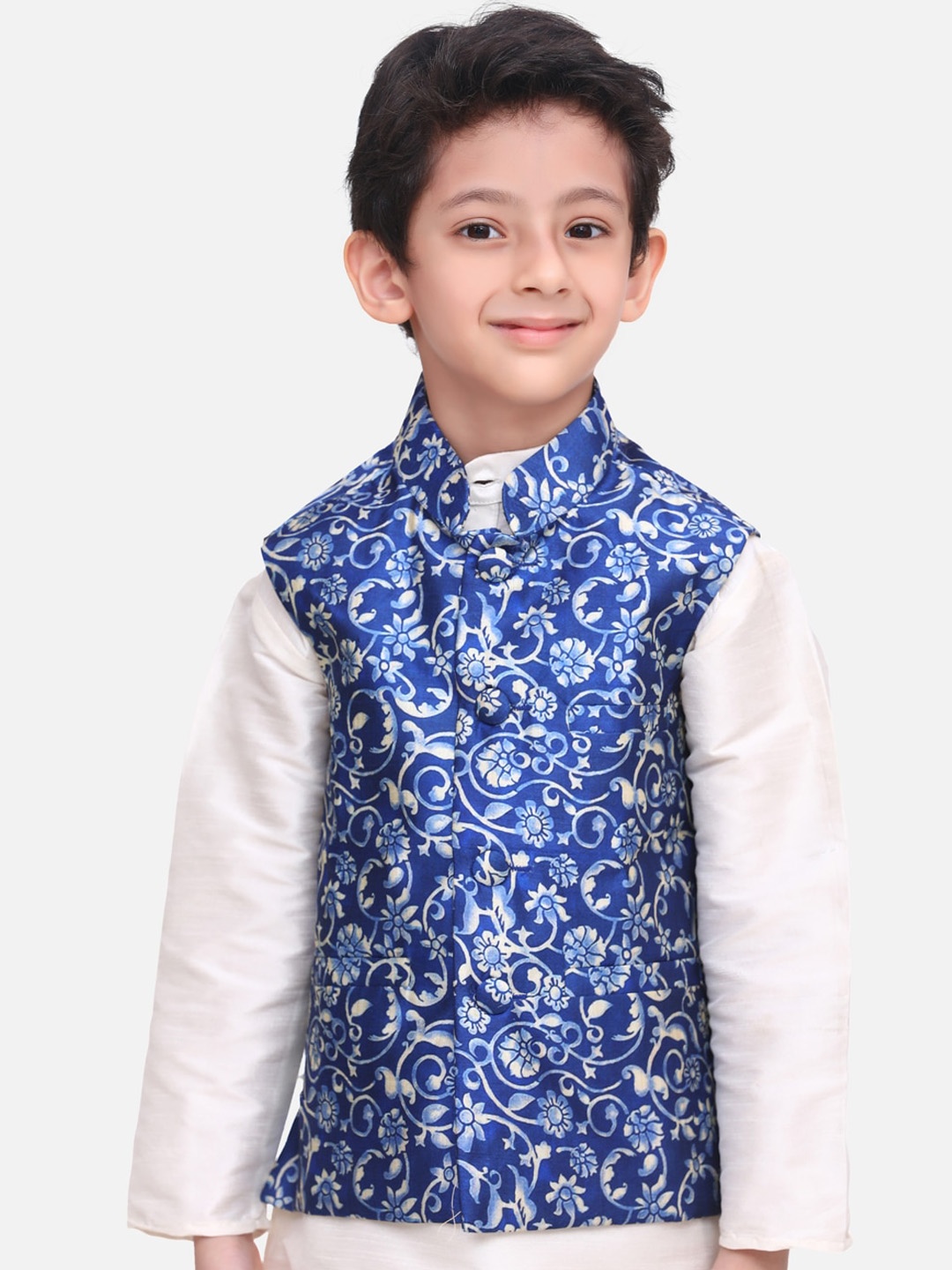 

LilPicks Boys Navy Blue & White Floral Digital Printed Nehru Jacket