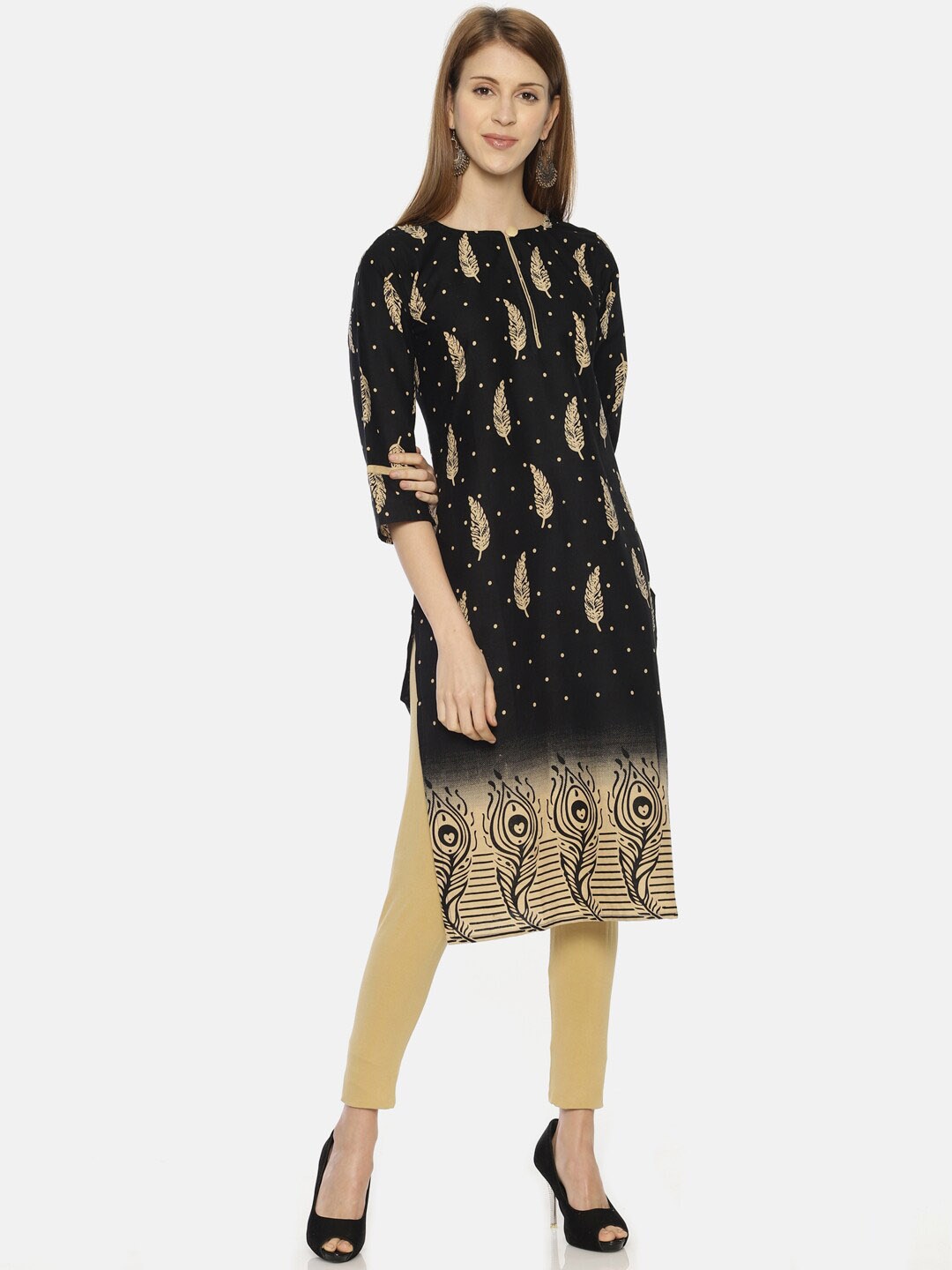 

Resha Women Black & Brown Printed Straight Kurta