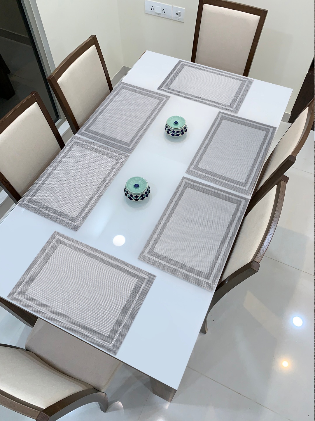

HOKIPO 5 Pieces Silver-Toned Table Placemats with Runner, Grey