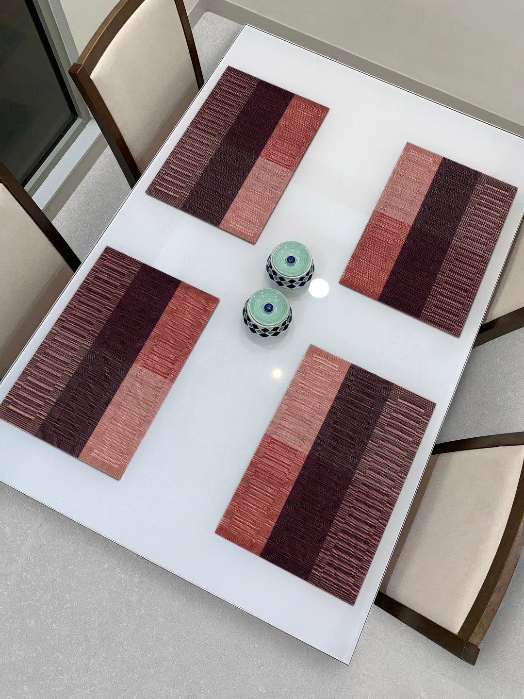 HOKIPO Set Of 4 Burgundy & Red Textured Washable Table Mats