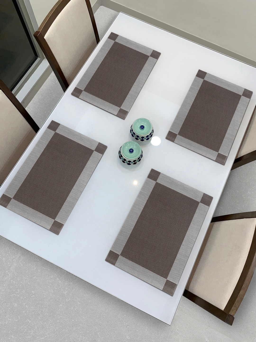 

HOKIPO Set Of 4 Grey & Brown Solid Heat Resistant Table Placemats