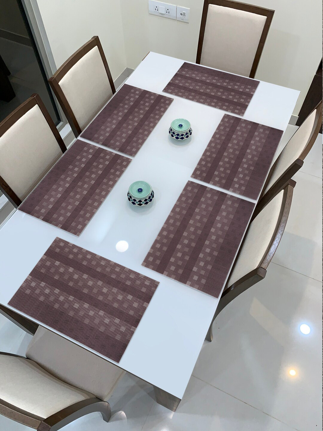 

HOKIPO Set Of 6 BRown & White Geometric Heat Resistant Dinner Table Placemats