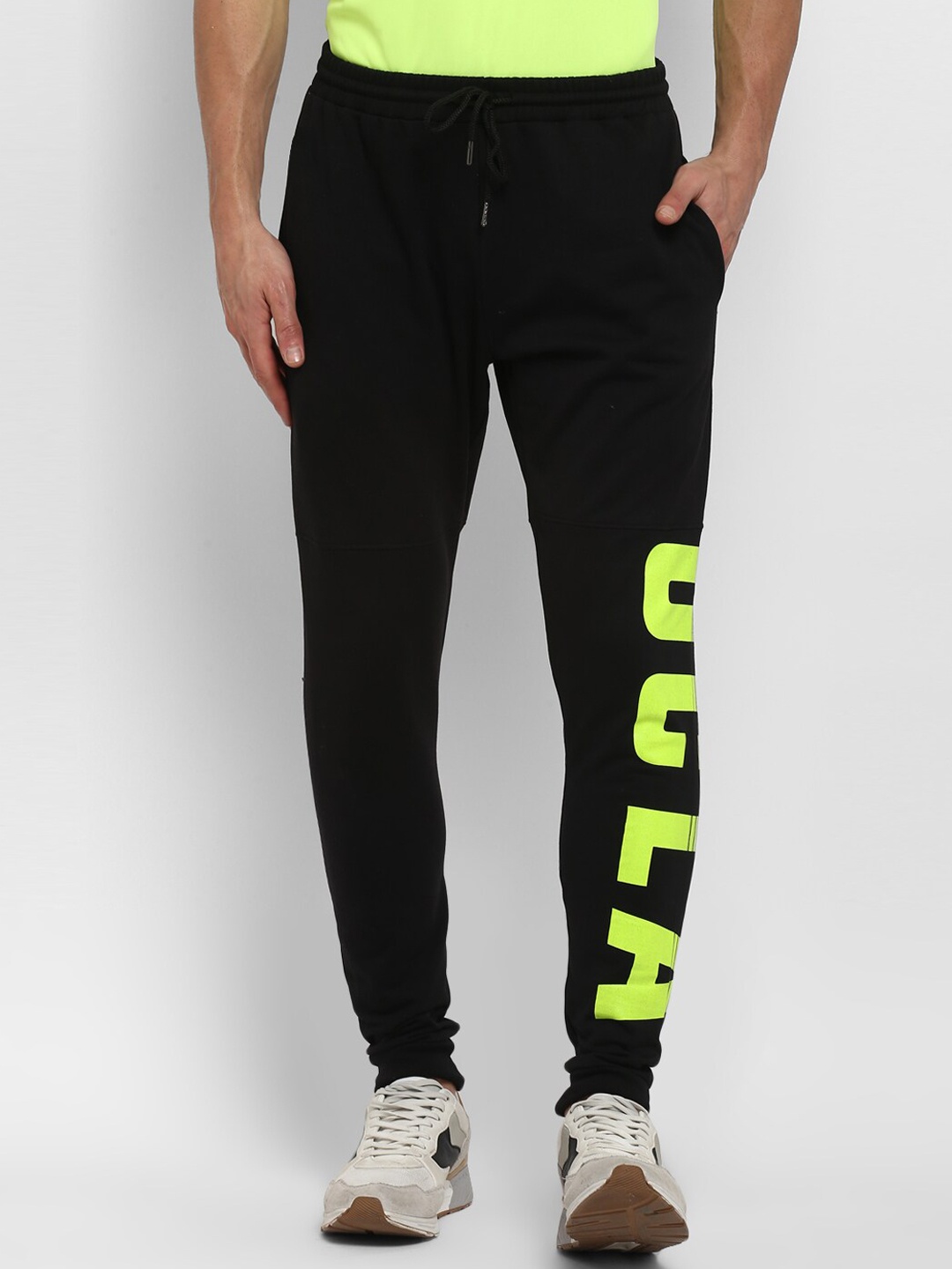 

UCLA Men Black Brand Logo Print Straight-Fit Track Pants