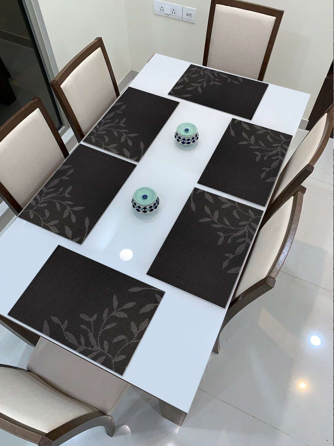 

HOKIPO Set Of 6 Black Floral Washable Table Placemats