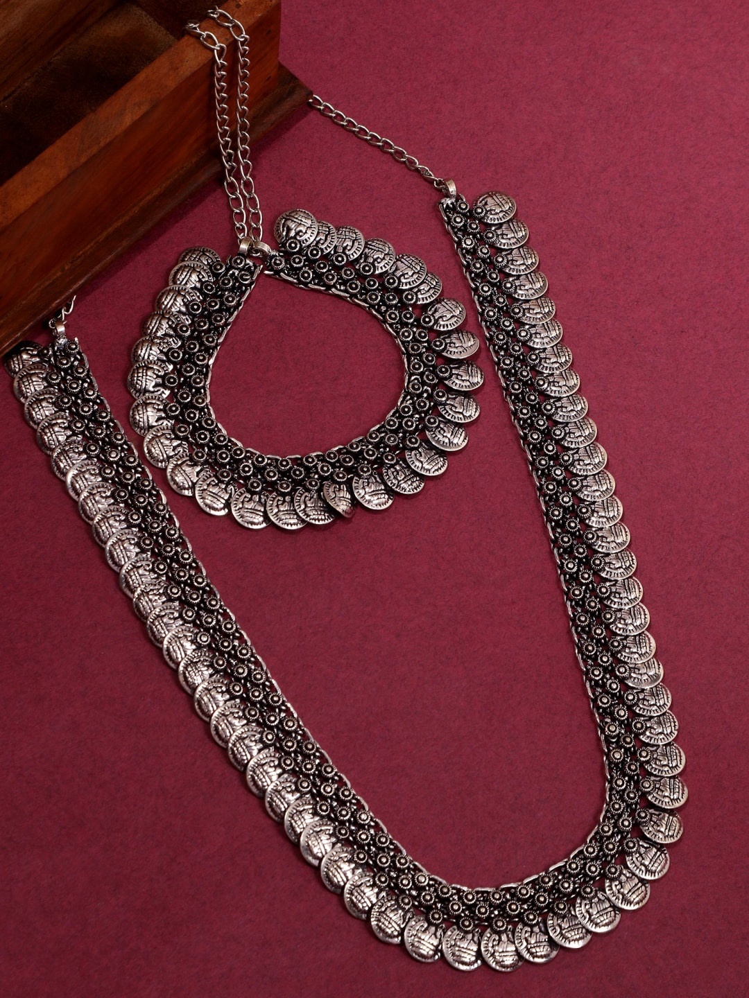 

Infuzze Set of 2 Silver-Plated Oxidised Necklace