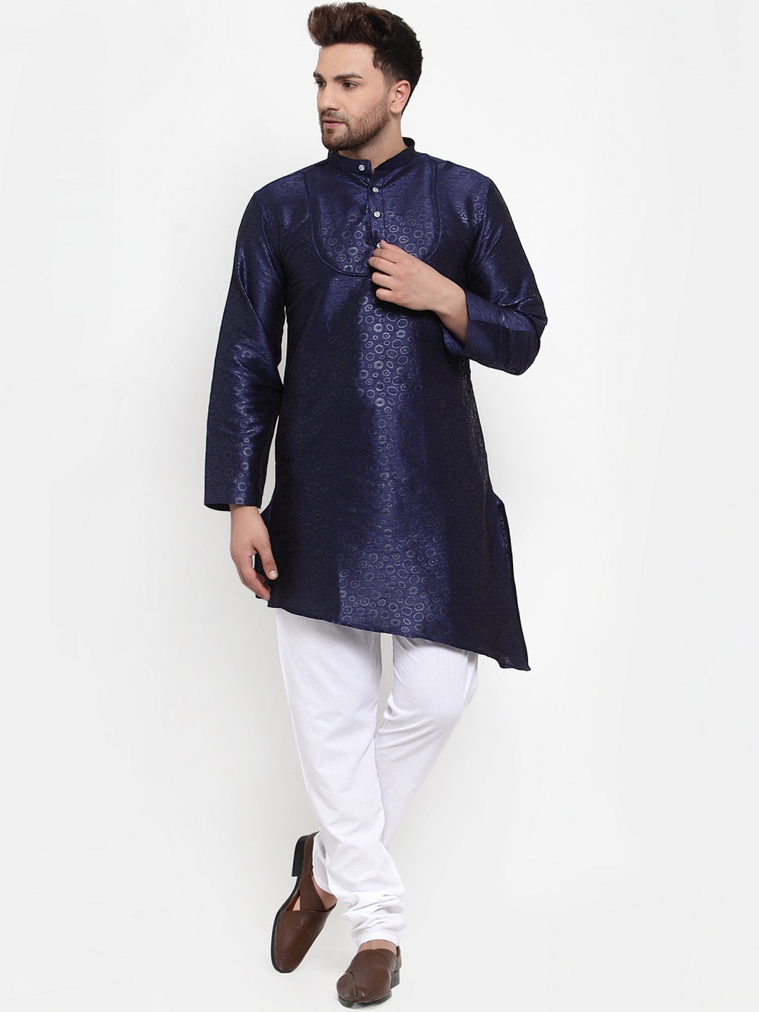 

KLOTTHE Men Navy Blue Woven Design Kurta with Pyjamas