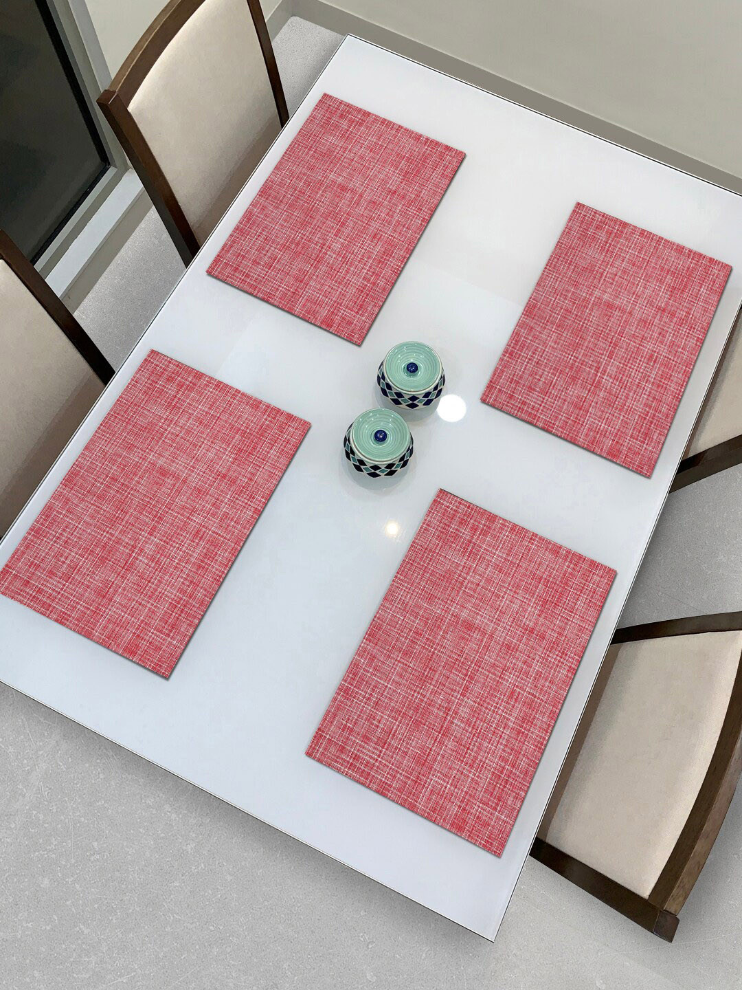

HOKIPO Set Of 4 Red Solid Heat Resistant Table Placemats