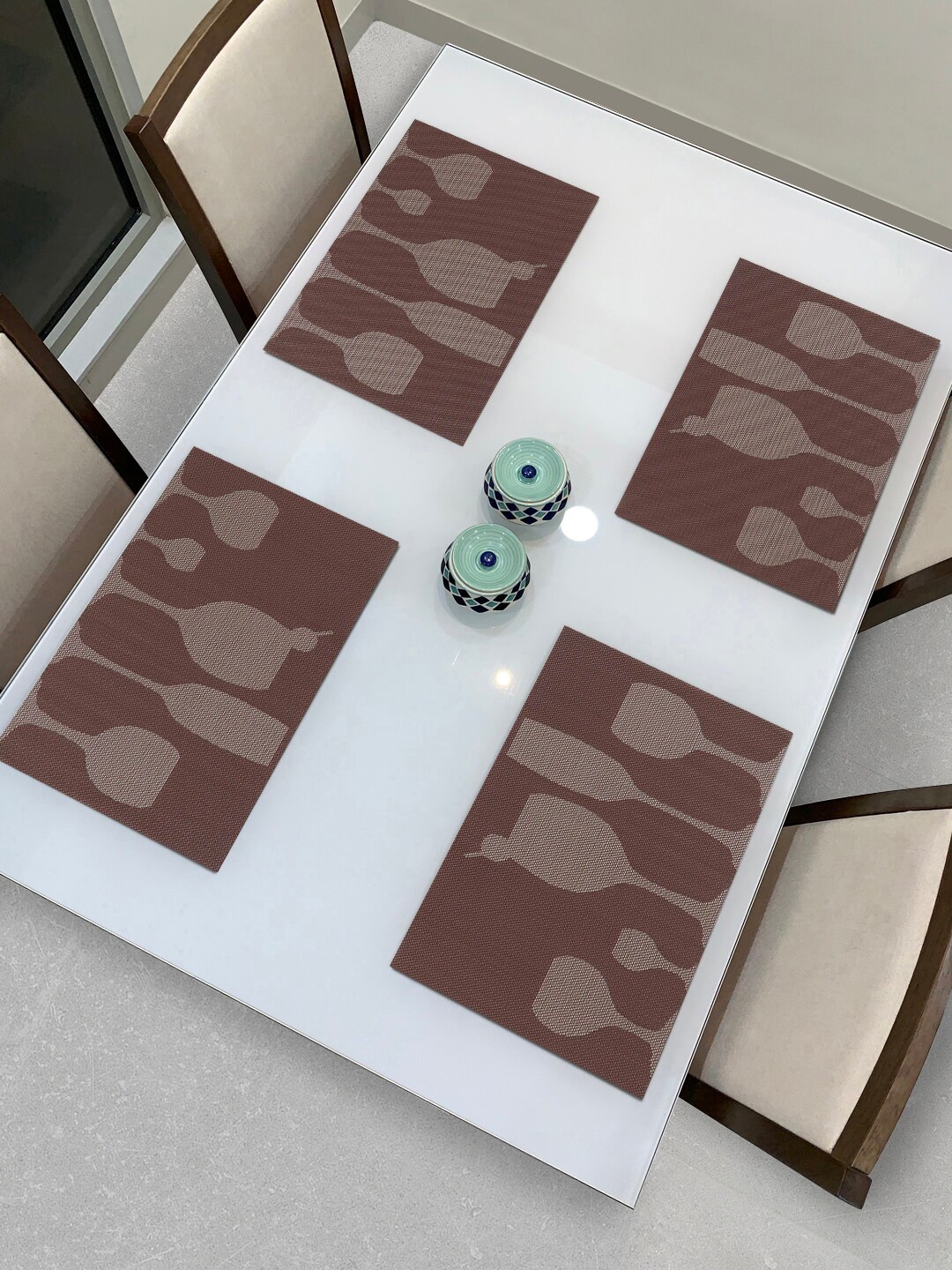 

HOKIPO Set Of 4 Brown & White Printed Washable Table Placemats