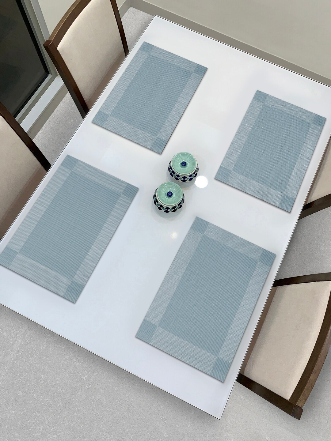 

HOKIPO Set Of 4 Blue Textured & Colourblocked Heat Resistant Table Placemats