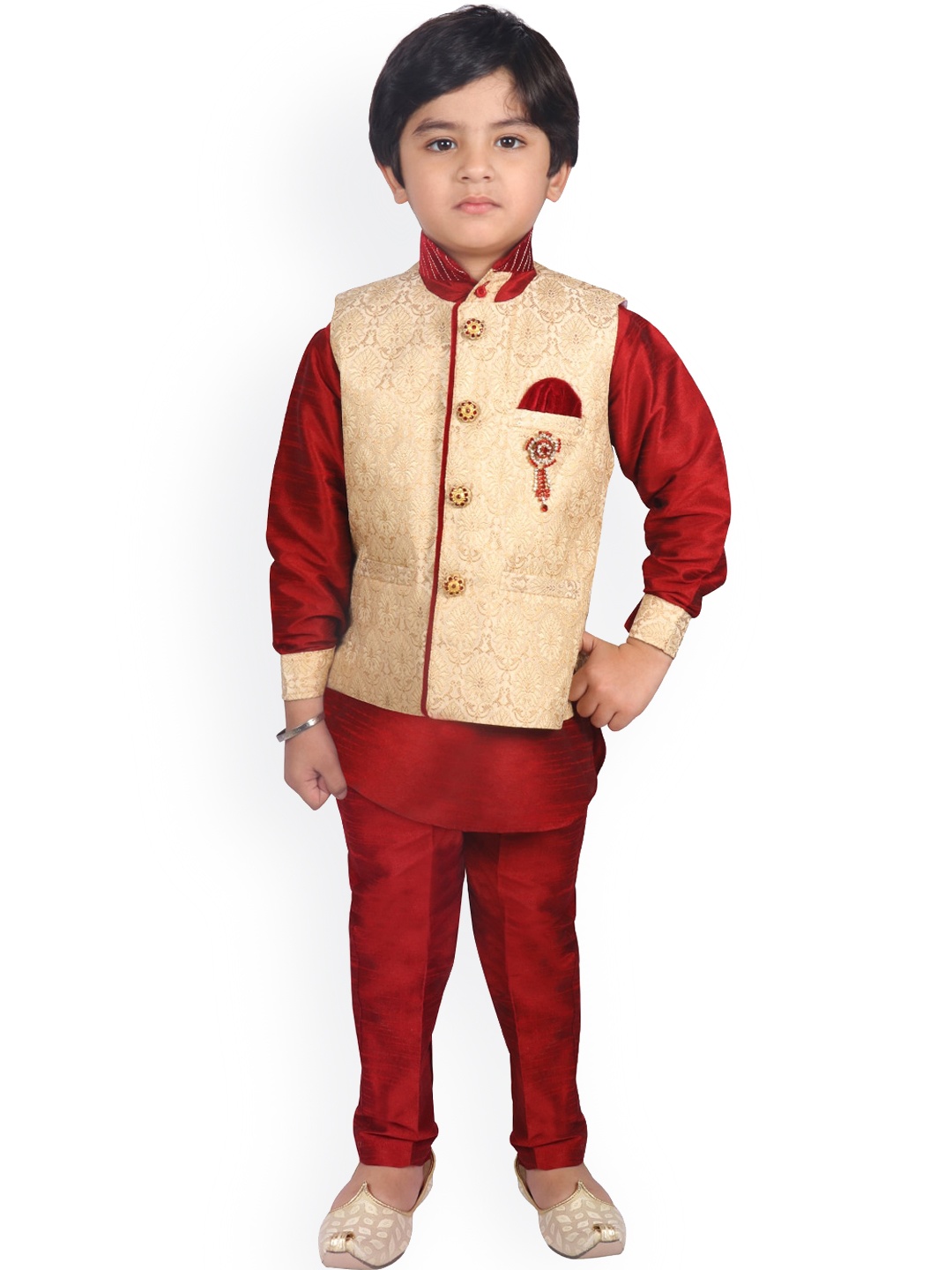 

SG YUVRAJ Boys Maroon & Beige Solid Kurta with Pyjamas