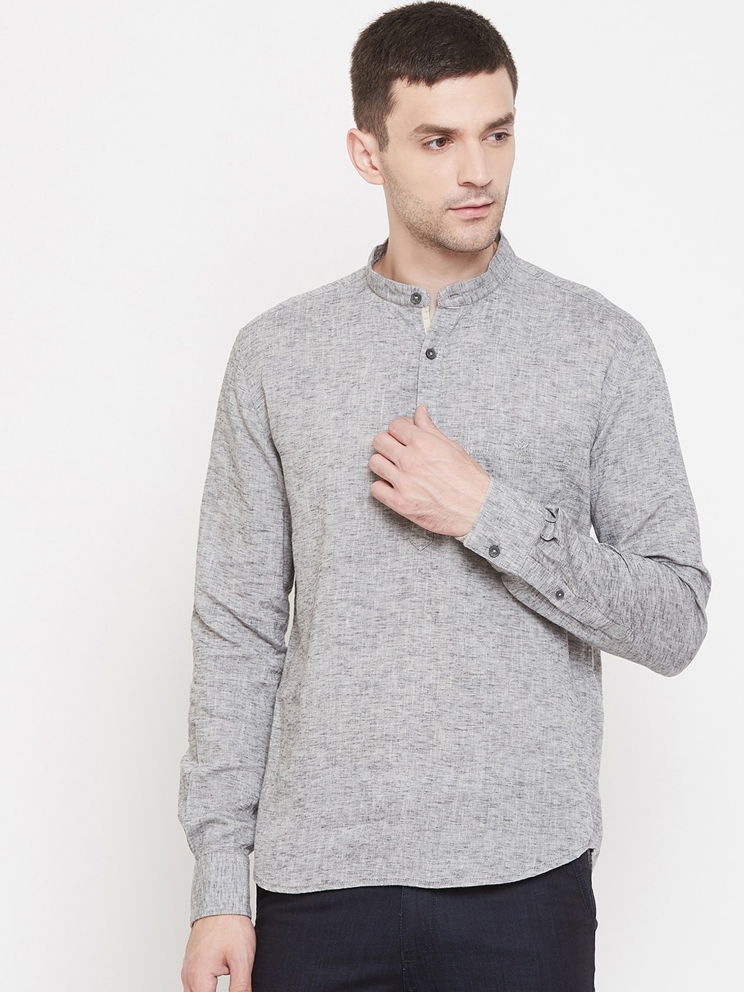 

Crimsoune Club Men Grey Solid Straight Kurta