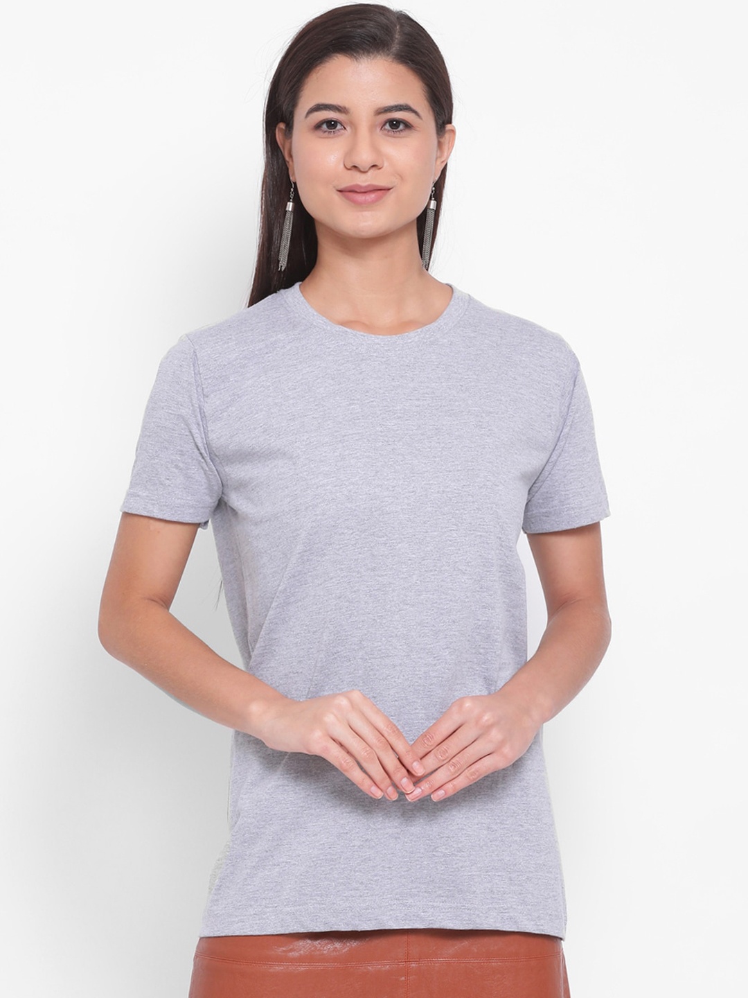 

YOLOCLAN Women Grey Solid Round Neck Pure Cotton T-shirt