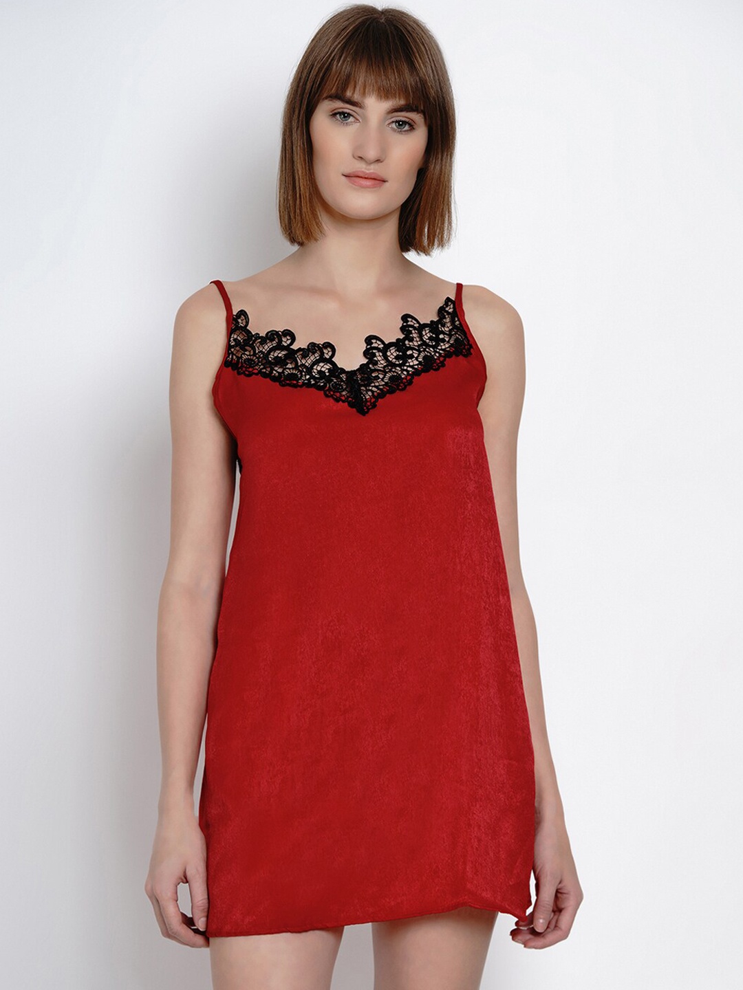 

EROTISSCH Red & Black Solid Lace Baby Doll AINW-92