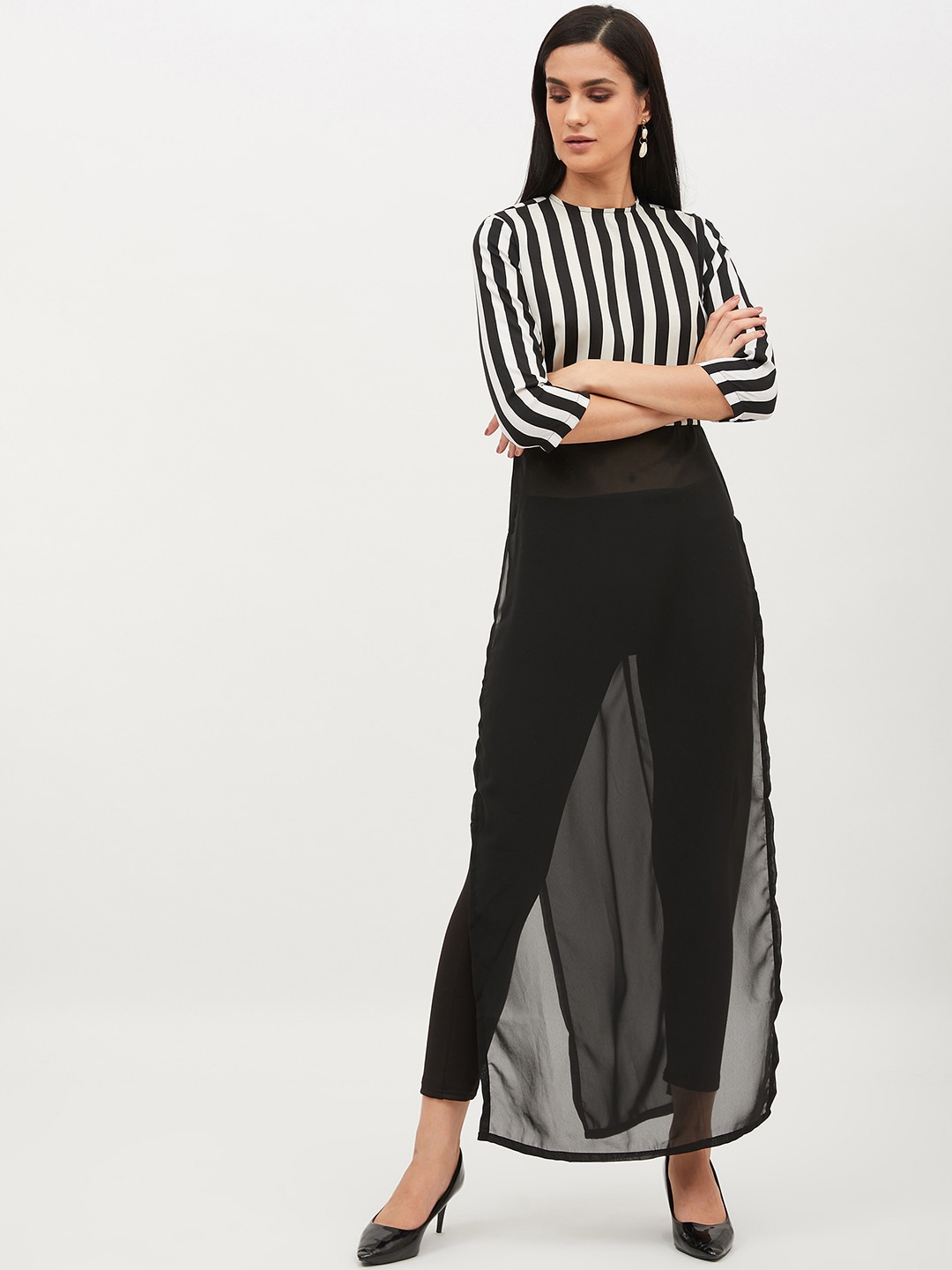 

Harpa Women Black & White Striped Maxi Top