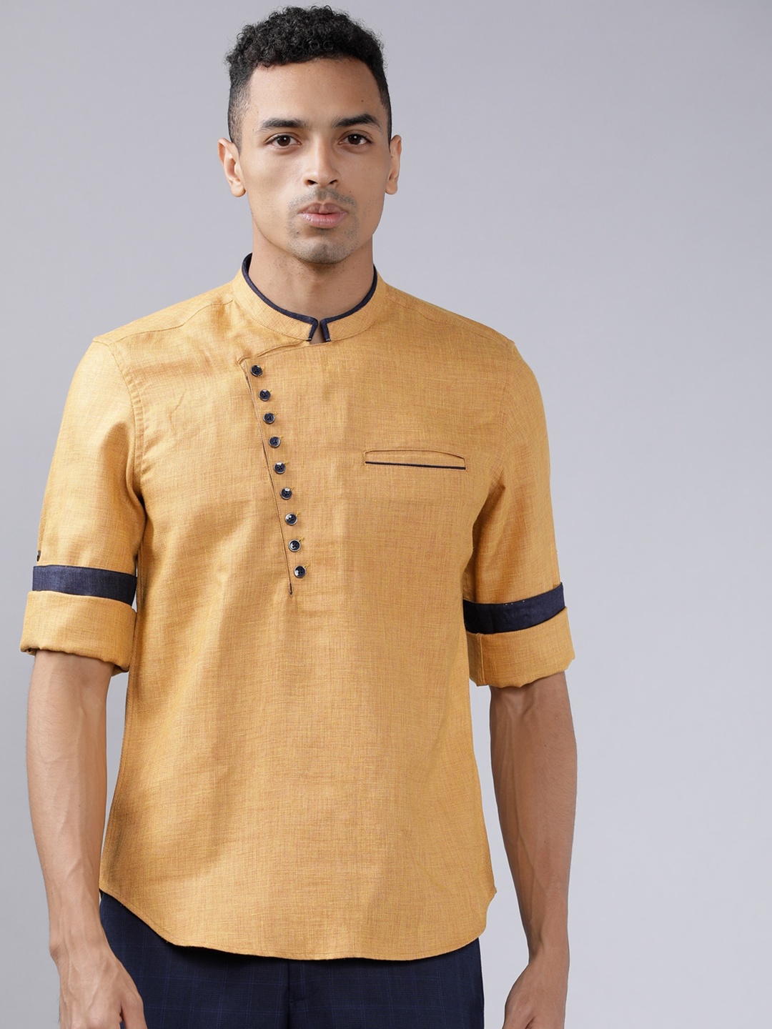 

HIGHLANDER Men Mustard Yellow Slim Fit Solid Casual Shirt