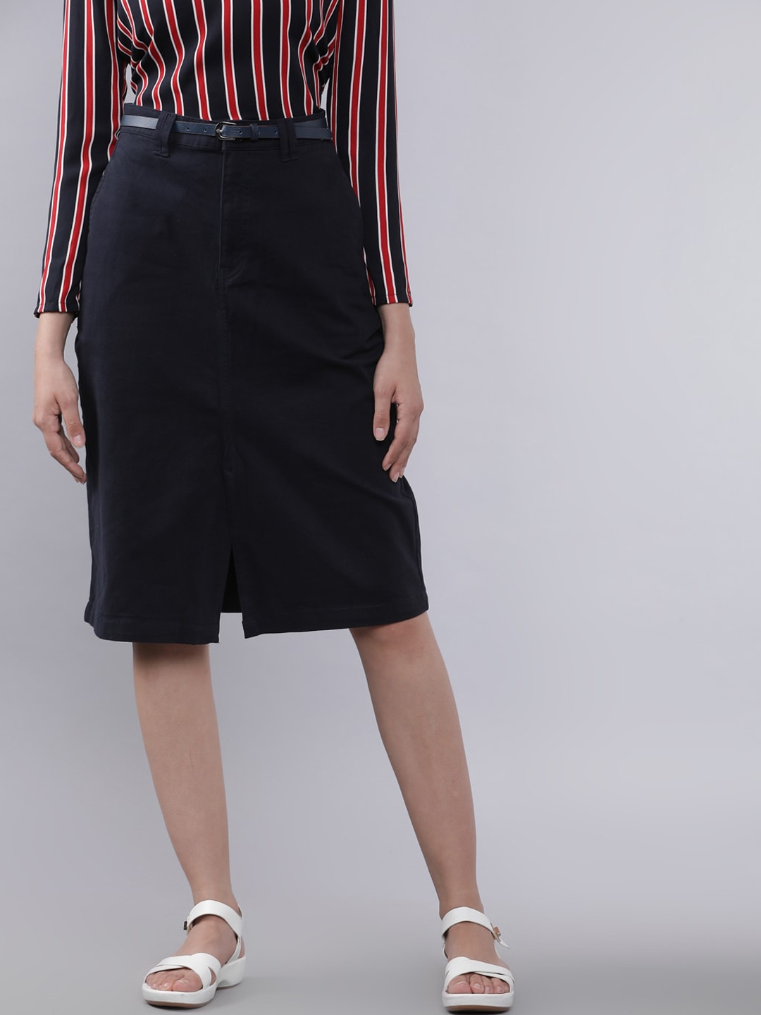 

Tokyo Talkies Women Navy Blue Solid Straight Skirt With Belt