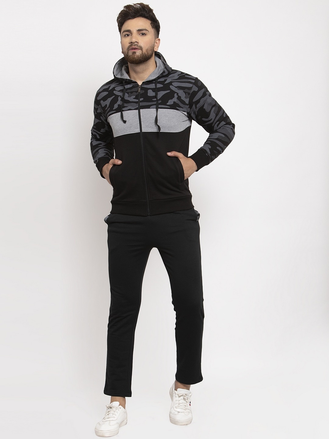 WILD WEST Men Black & Grey Camouflage Printed Tracksuit