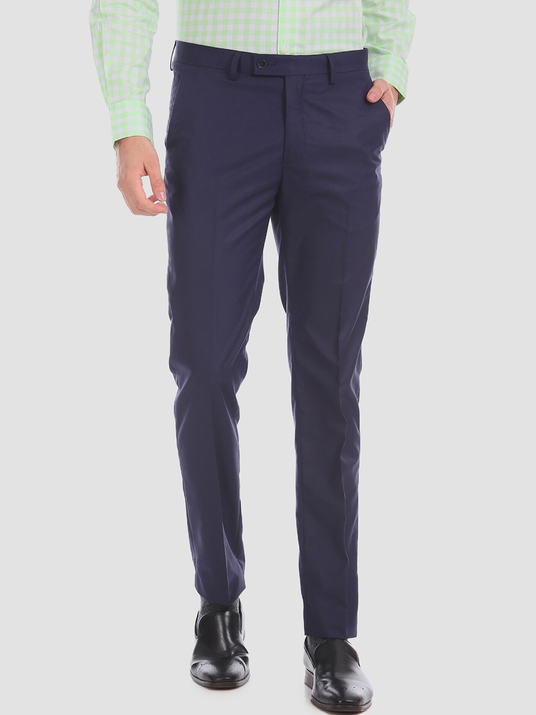 

Arrow Men Navy Blue Slim Fit Solid Formal Trousers