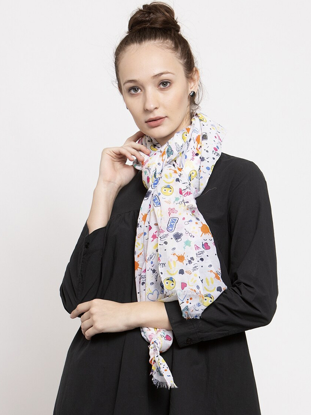 

J Style Women White & Blue Printed Stole