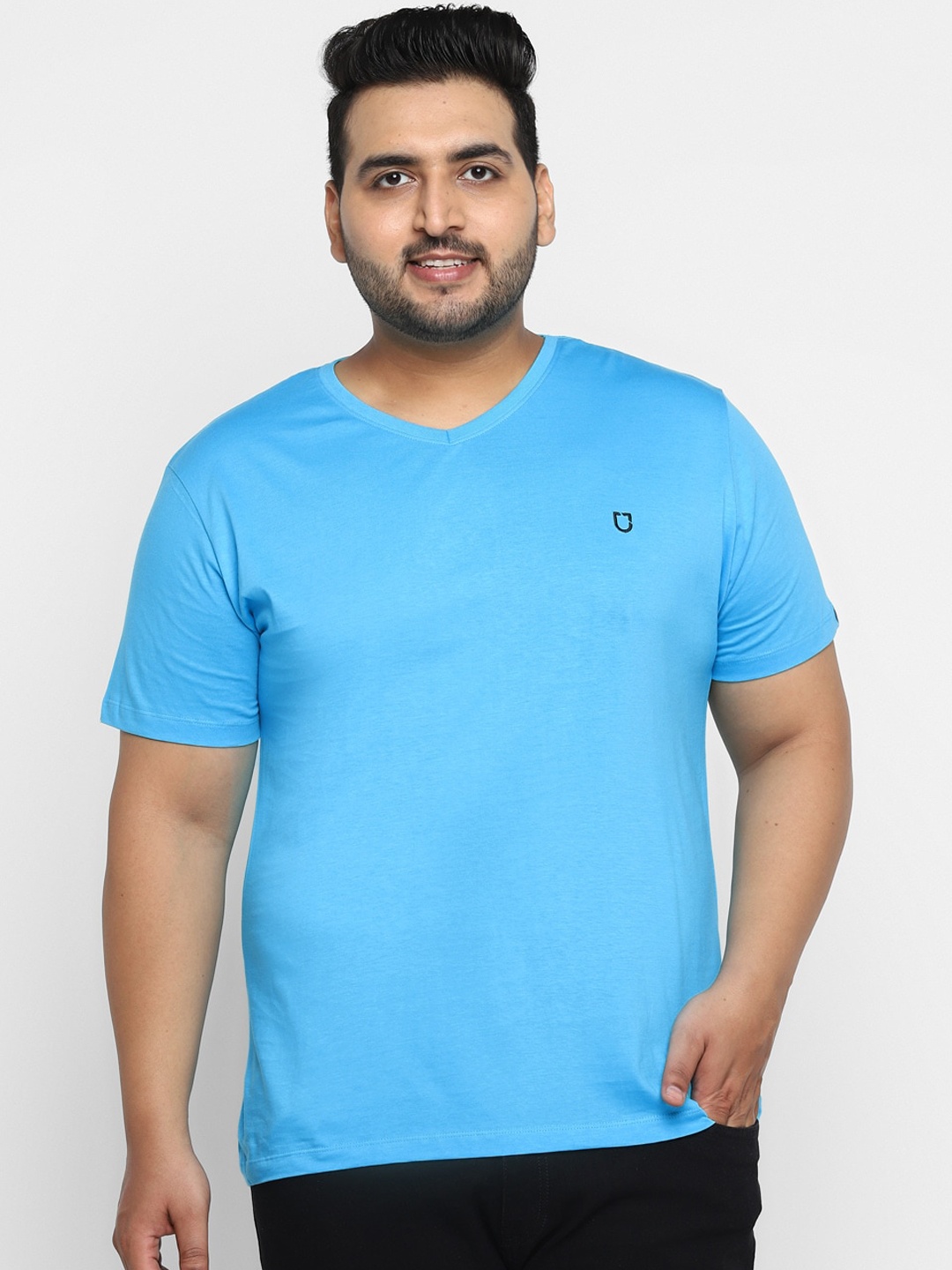 Urbano Plus Men Blue Solid Round Neck T-shirt