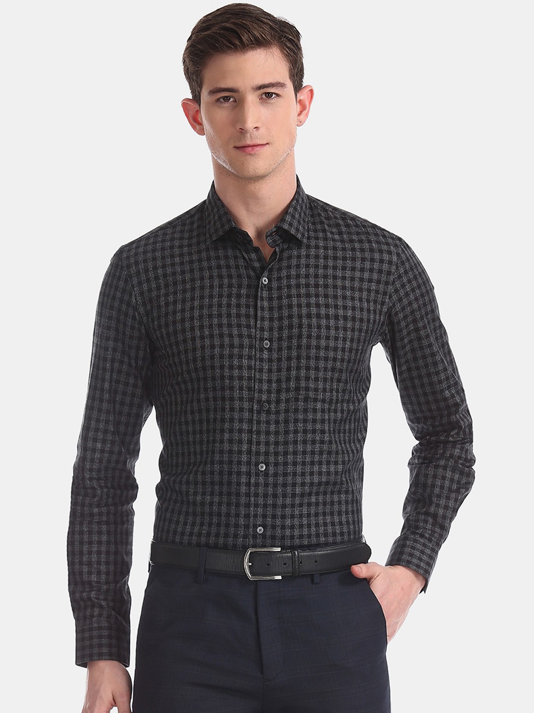 

Arrow Men Grey Slim Fit Checked Pure Cotton Formal Shirt