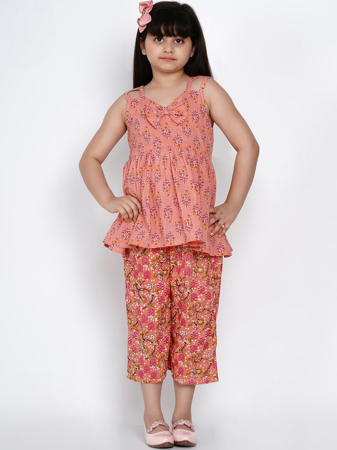 

Bitiya by Bhama Girls Peach-Coloured Printed Kurti with Cropped Palazzos