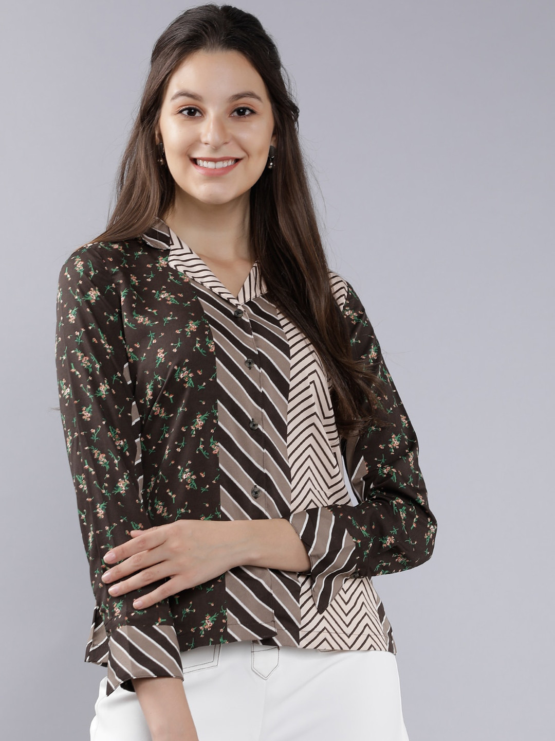 

Tokyo Talkies Women Brown Regular Fit Printed Casual Shirt