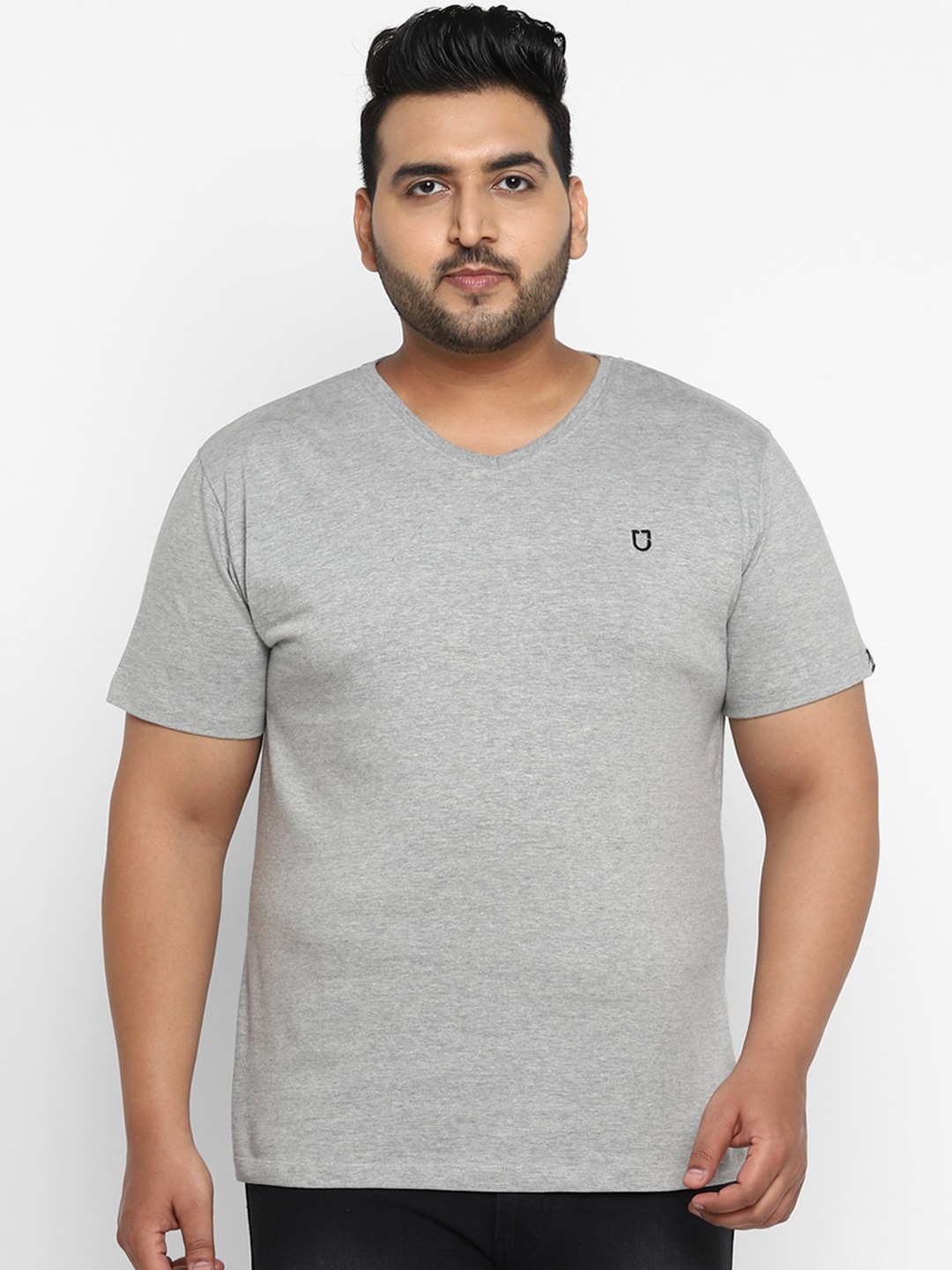 

Urbano Plus Men Grey Melange Solid V-Neck T-shirt