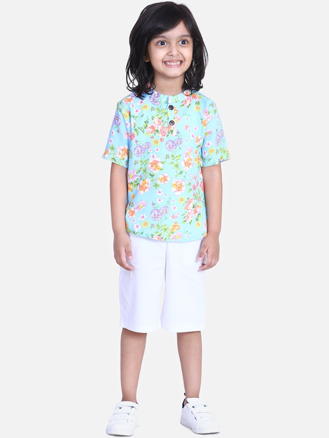 

Cutiekins Boys Turquoise Blue & White T-Shirt With Shorts Set