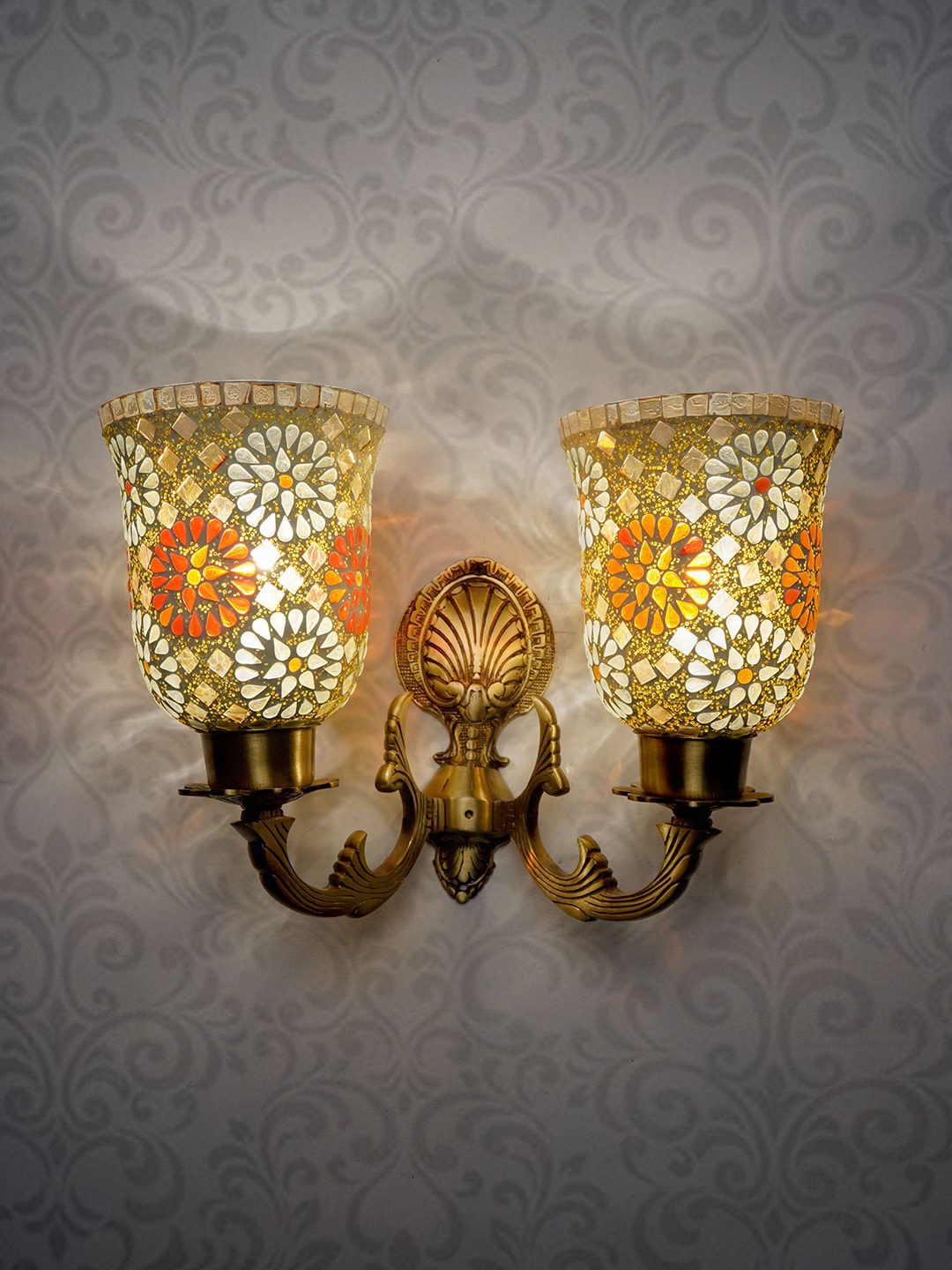 

Fos Lighting Gold-Toned & White Textured Mosaic Glass Wallchiere