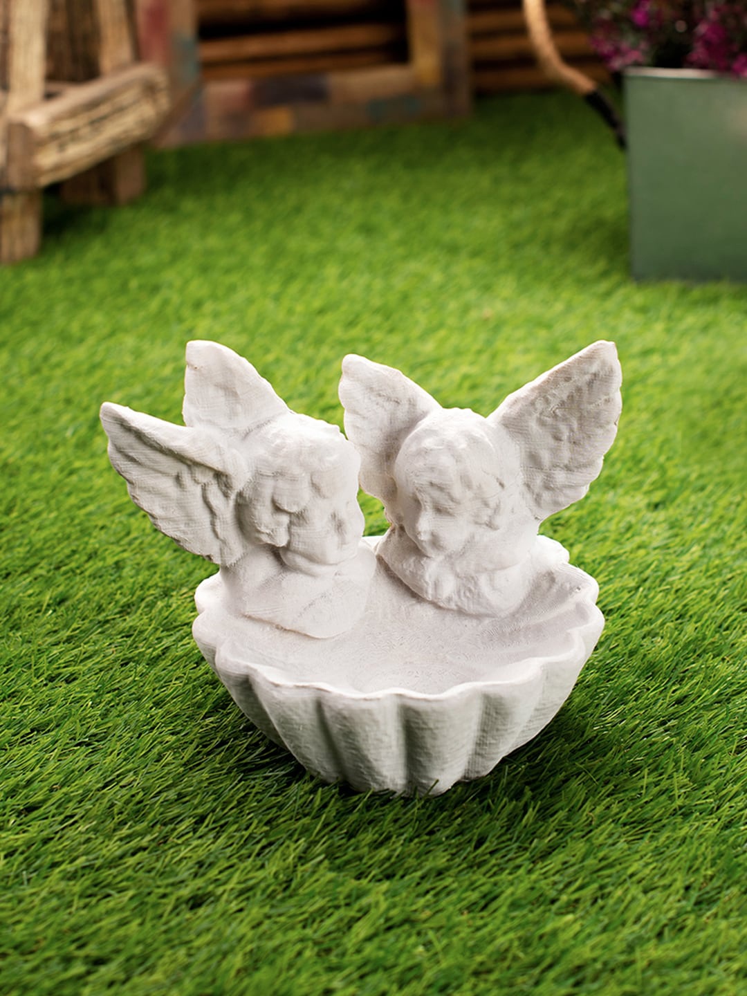 

green girgit Twin Angels Garden Decor, White