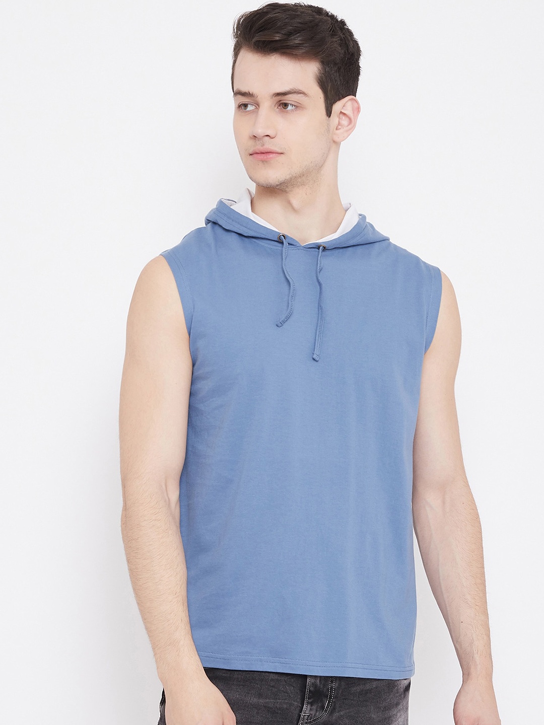

Rodzen Men Blue Solid Hood T-shirt