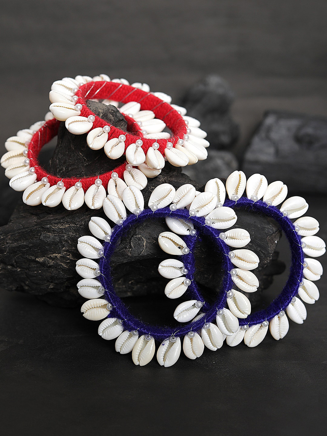 

Yellow Chimes Set Of 4 Red & Blue Threadwork Shell Oxidised Bangles