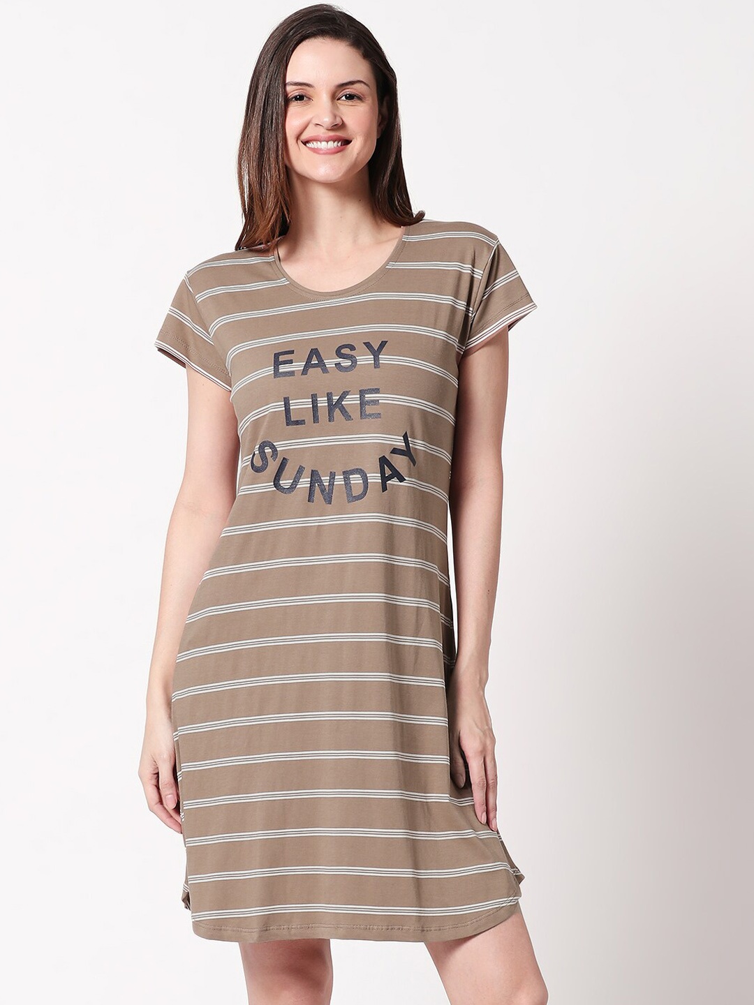 

Zeyo Brown Striped Nightdress