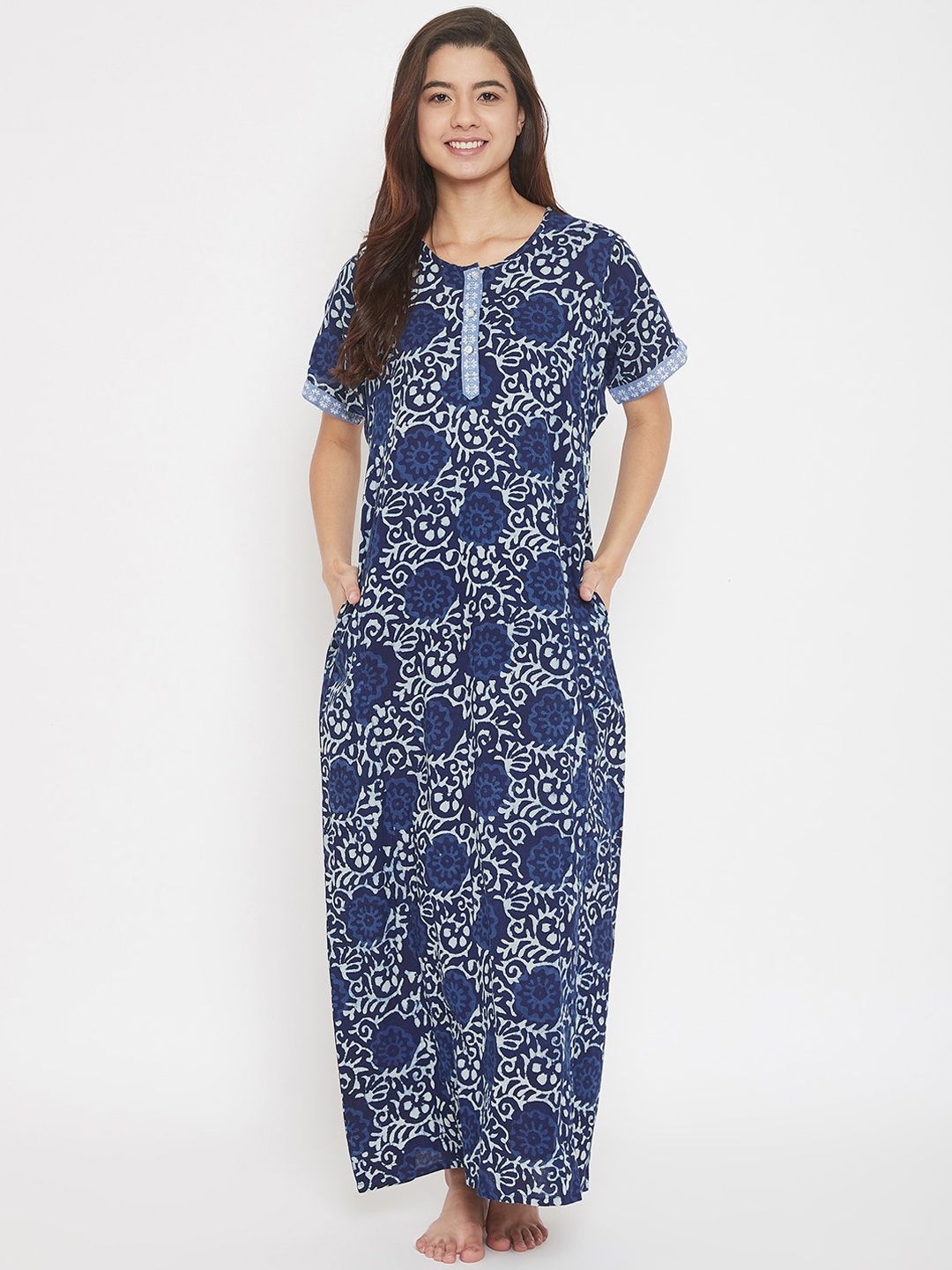 

The Kaftan Company Women Navy Blue & White Floral-Print Nightdress