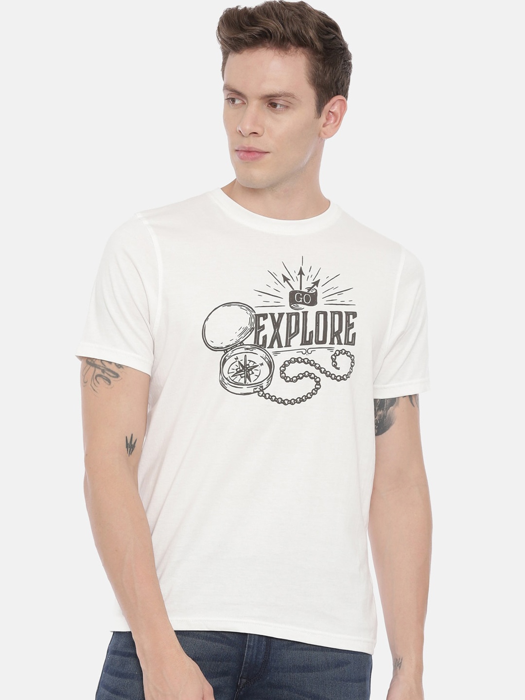 

Bushirt Men White Printed Round Neck T-shirt