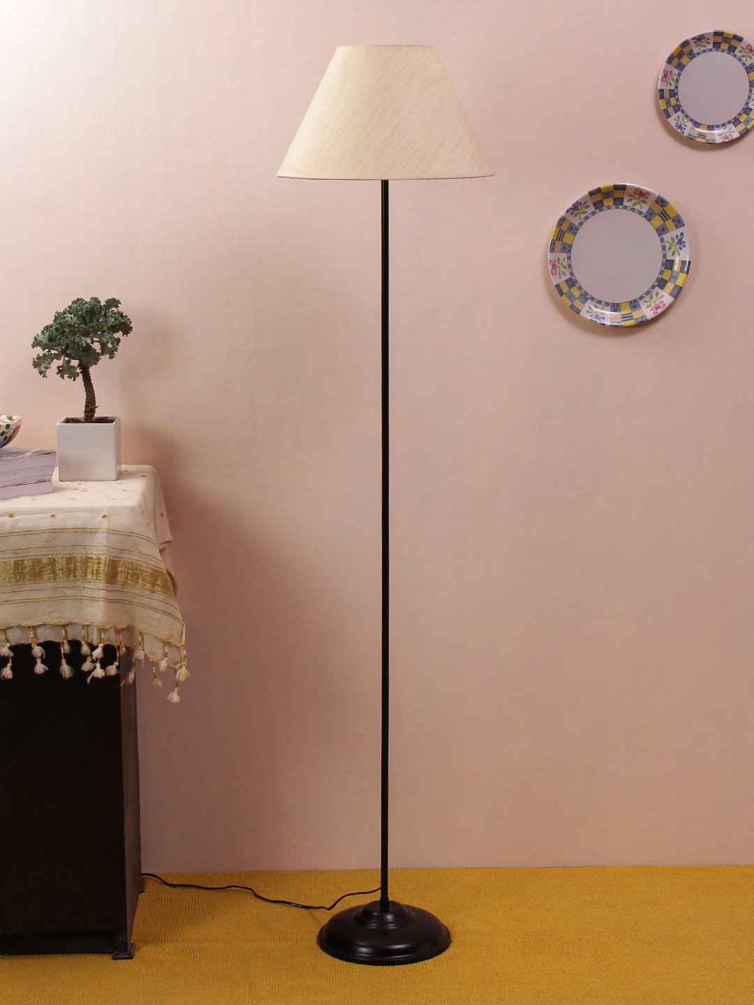 Devansh White & Black Traditional Club Lamp