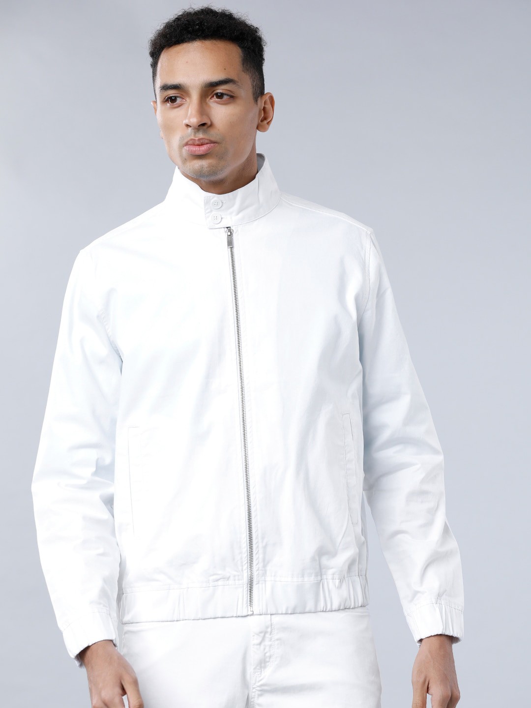 

HIGHLANDER Men White Solid Tailored Shacket