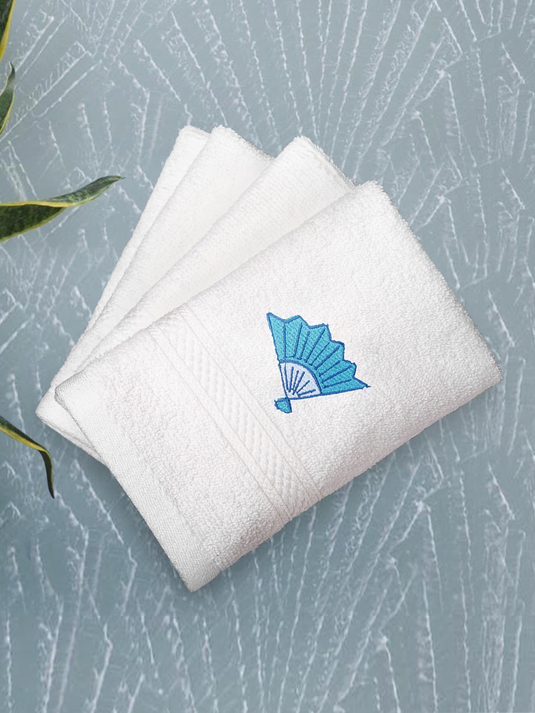 

PETAL HOME Unisex Set Of 4 White Suzhou Embroidered 550 GSM Face Towels