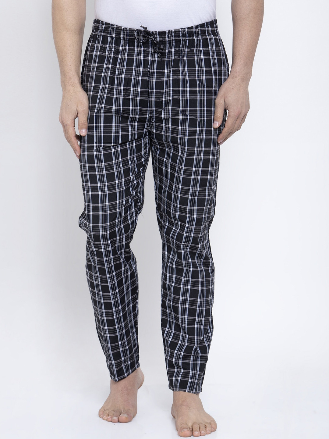 

JAINISH Men Black And White Checked Lounge Pants