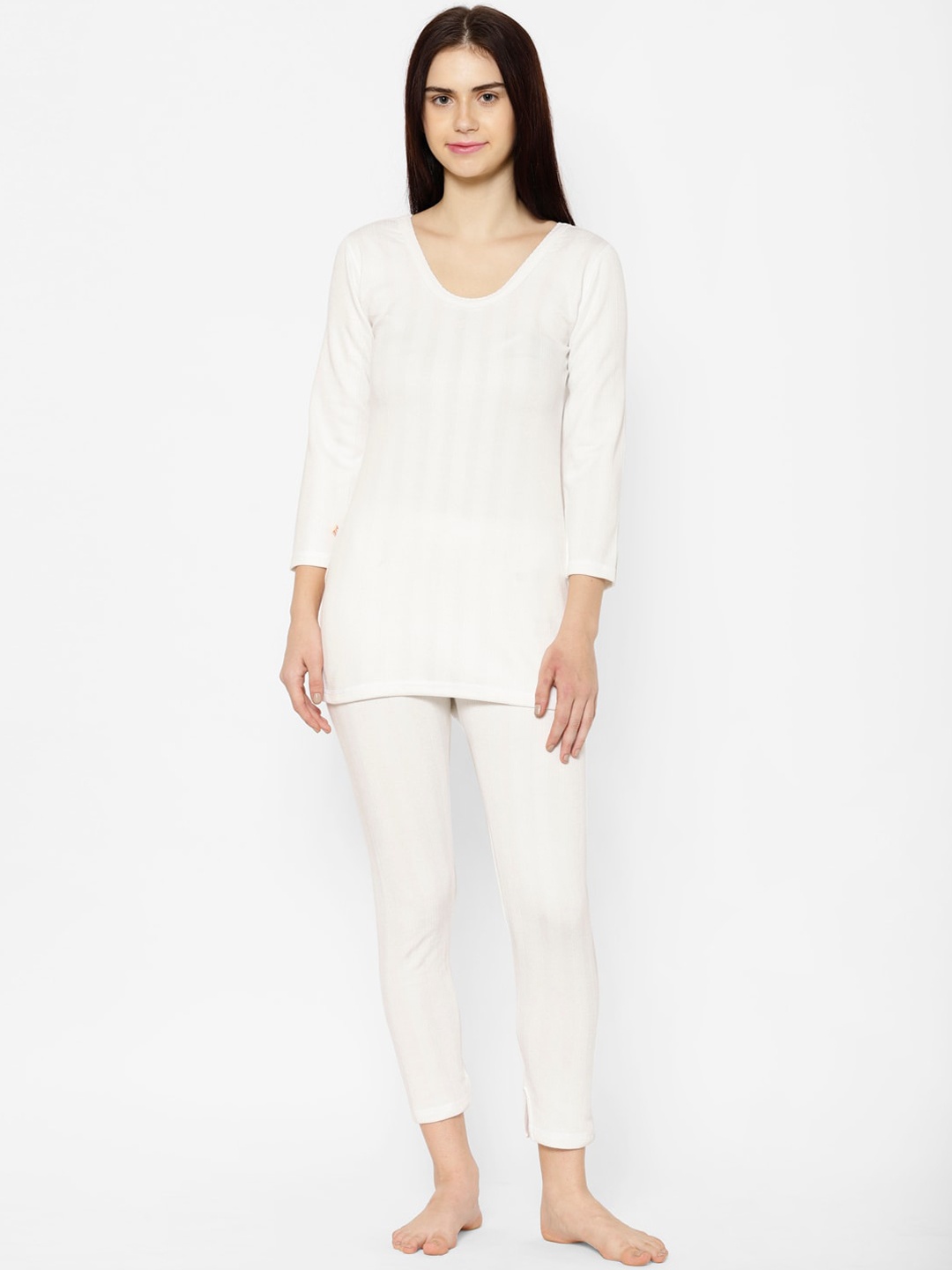

VIMAL JONNEY Women Pack Of 2 White Striped Thermal Sets