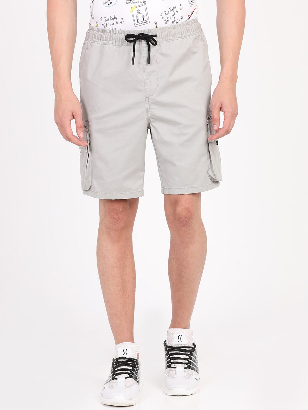 

Breakbounce Men Grey Solid Regular Fit Regular Shorts