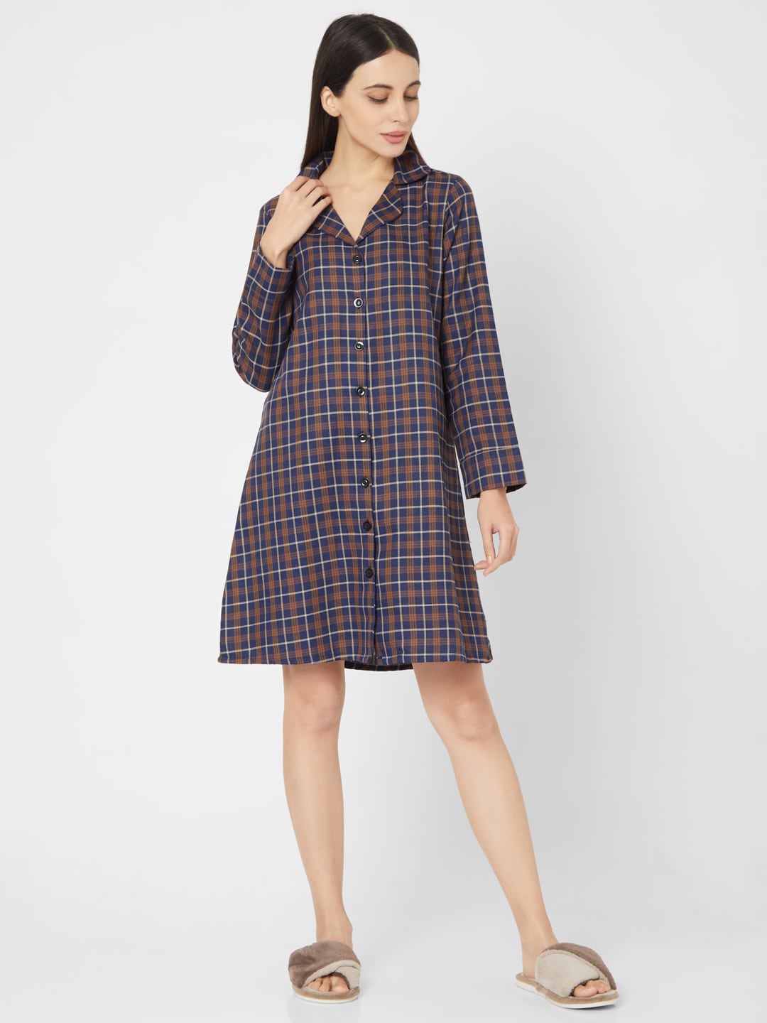 

Smarty Pants Women Brown & Blue Checked Nightdress