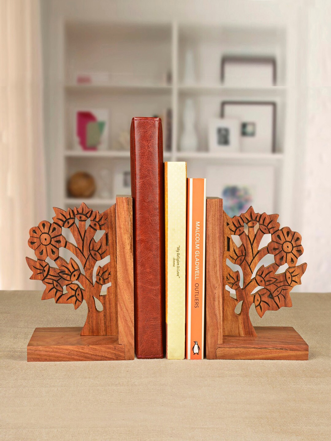 

StyleMyWay Set of 2 Brown Tree-Shaped Engraved Sheesham Wood Handcrafted Book Ends
