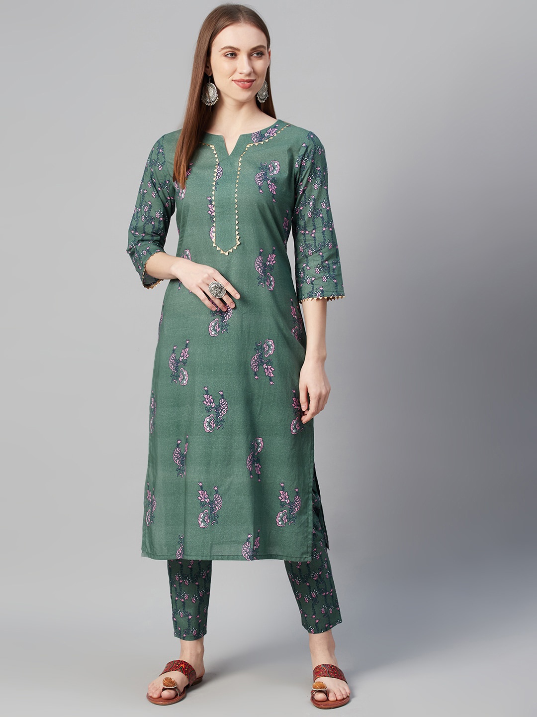 

ZIYAA Women Green Printed Straight Kurta