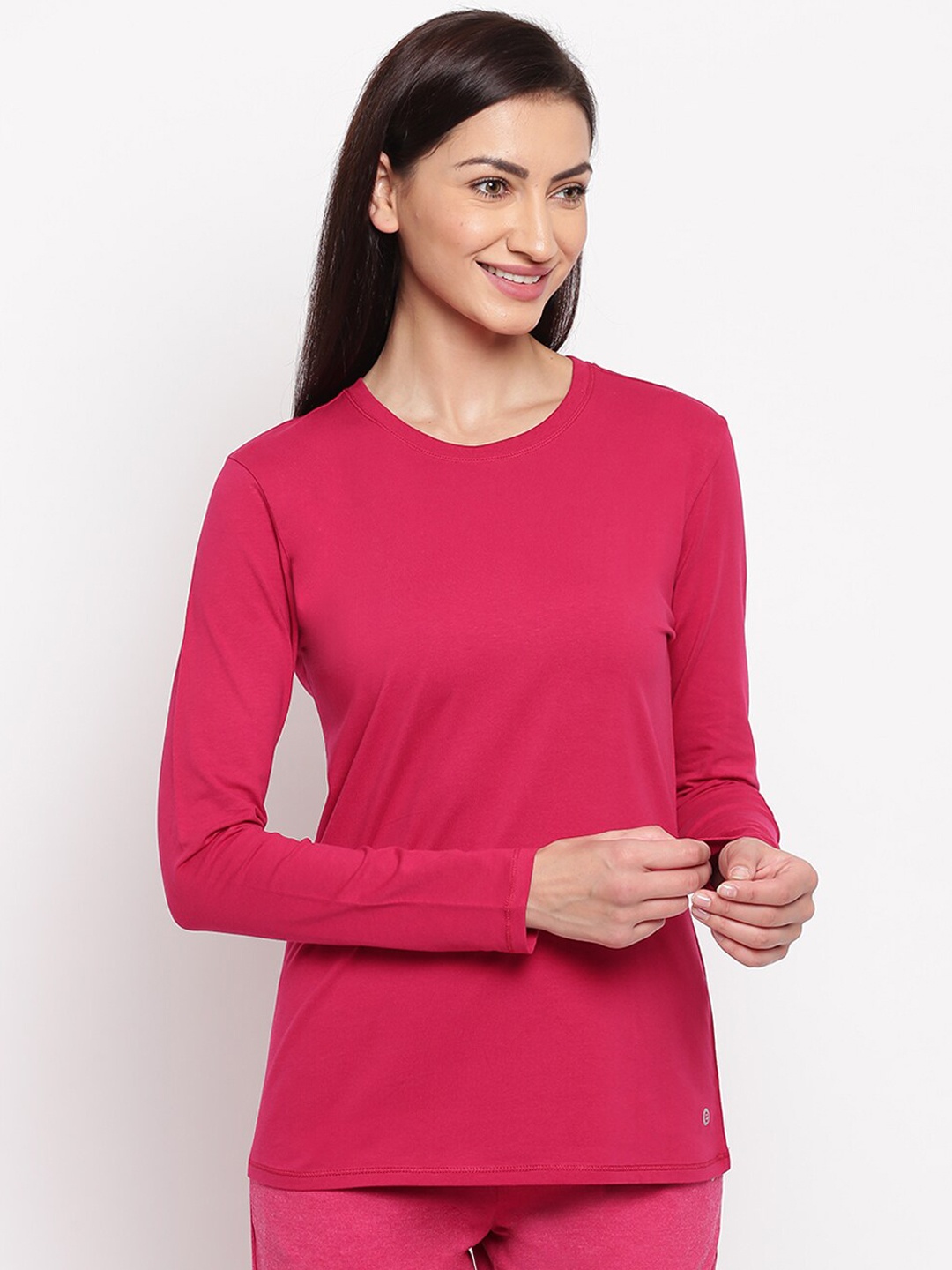 

Enamor Women Magenta Solid Slim Fit Long Sleeve Crew T-shirt