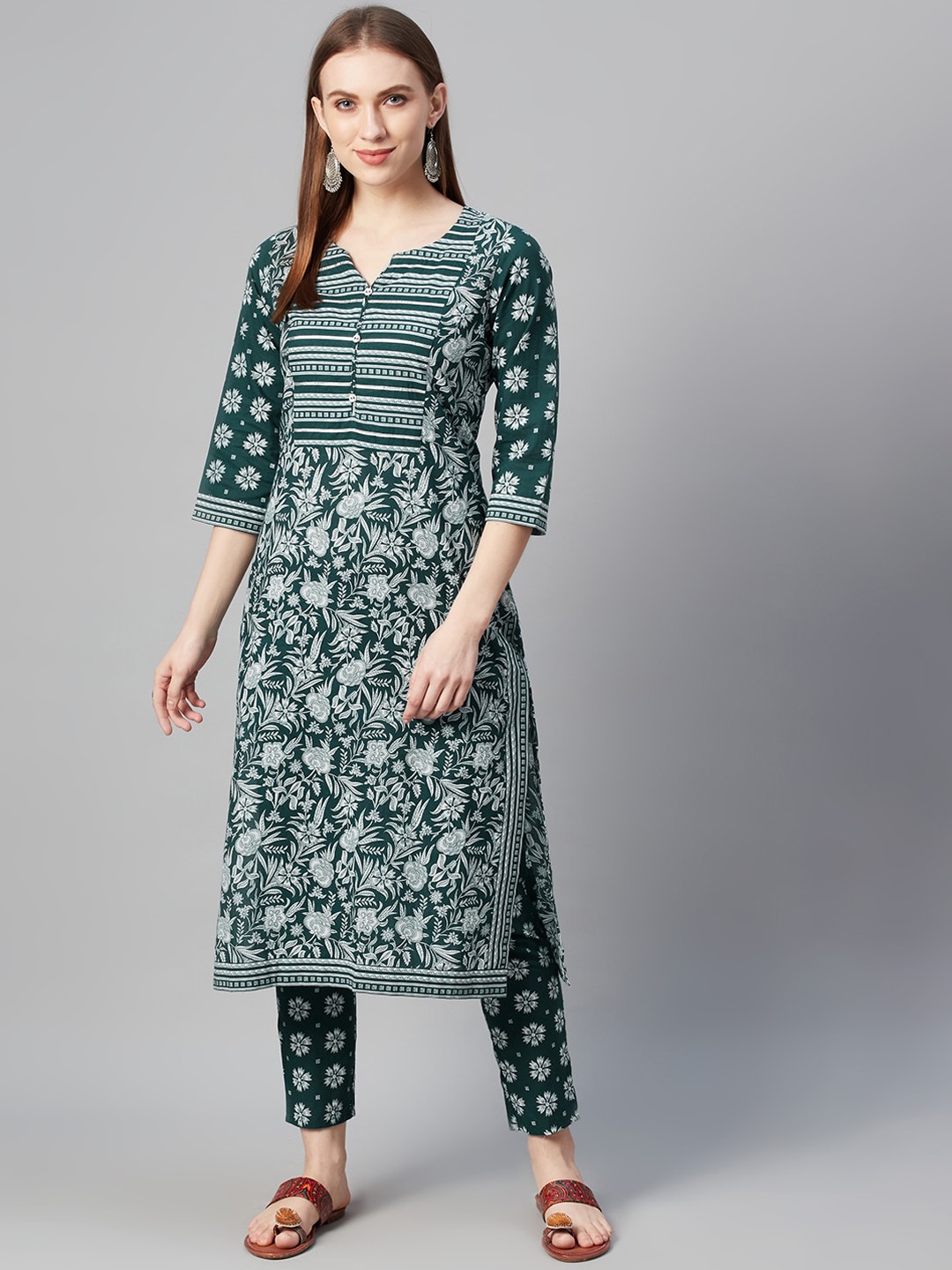

ZIYAA Women Green Printed Straight Kurta