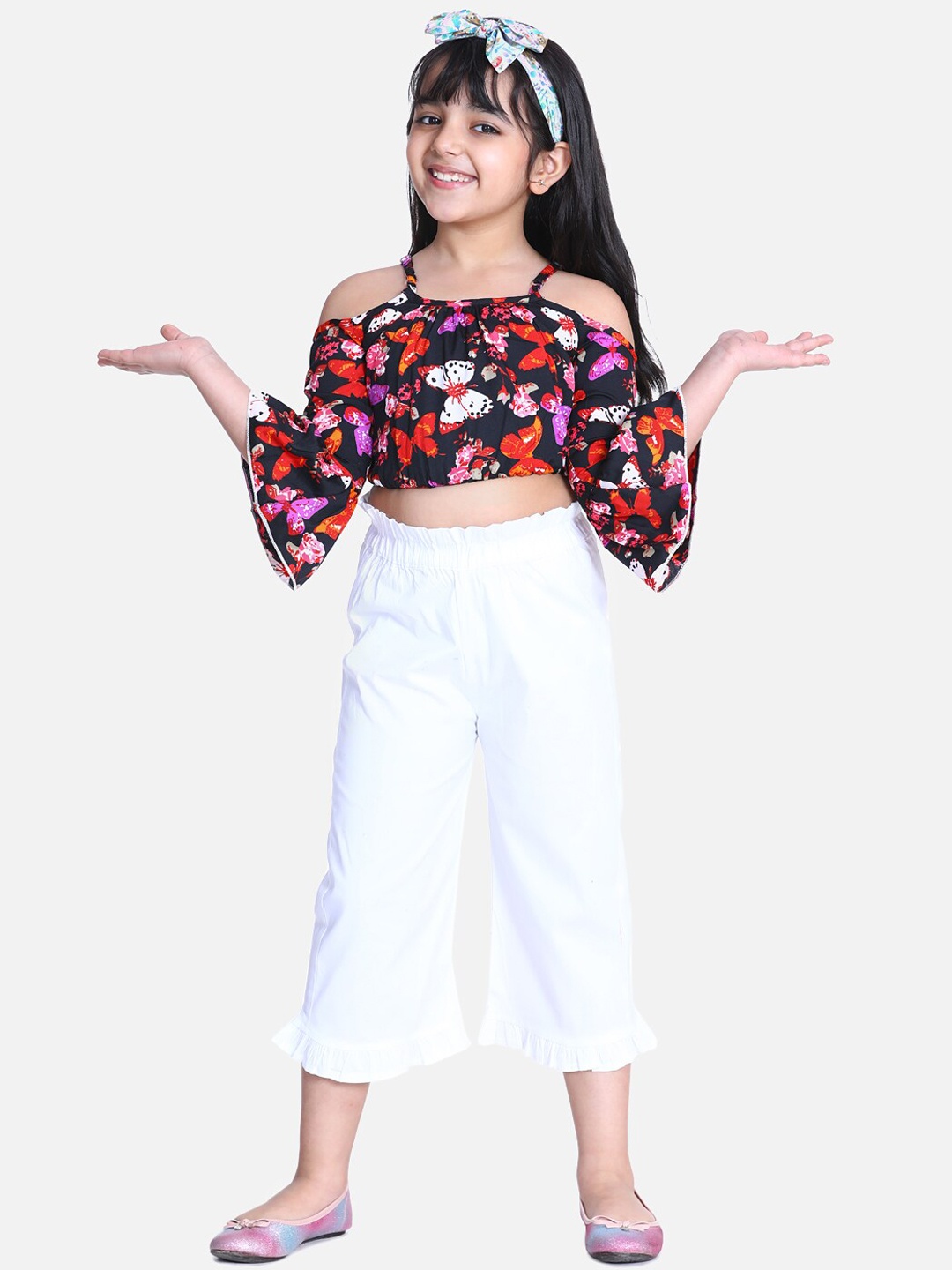 

Cutiekins Girls Black & White Printed Top with Capris