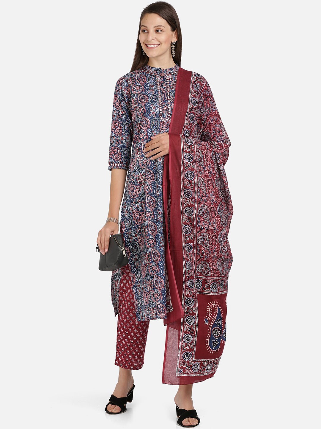 

Vbuyz Women Blue & Red Printed Kurta with Trousers & Dupatta